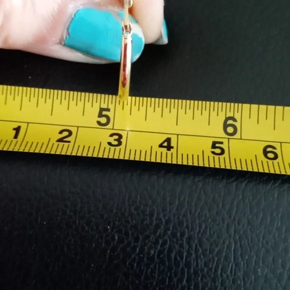 10K YELLOW GOLD HOOP EARRINGS - Picture 3 of 4